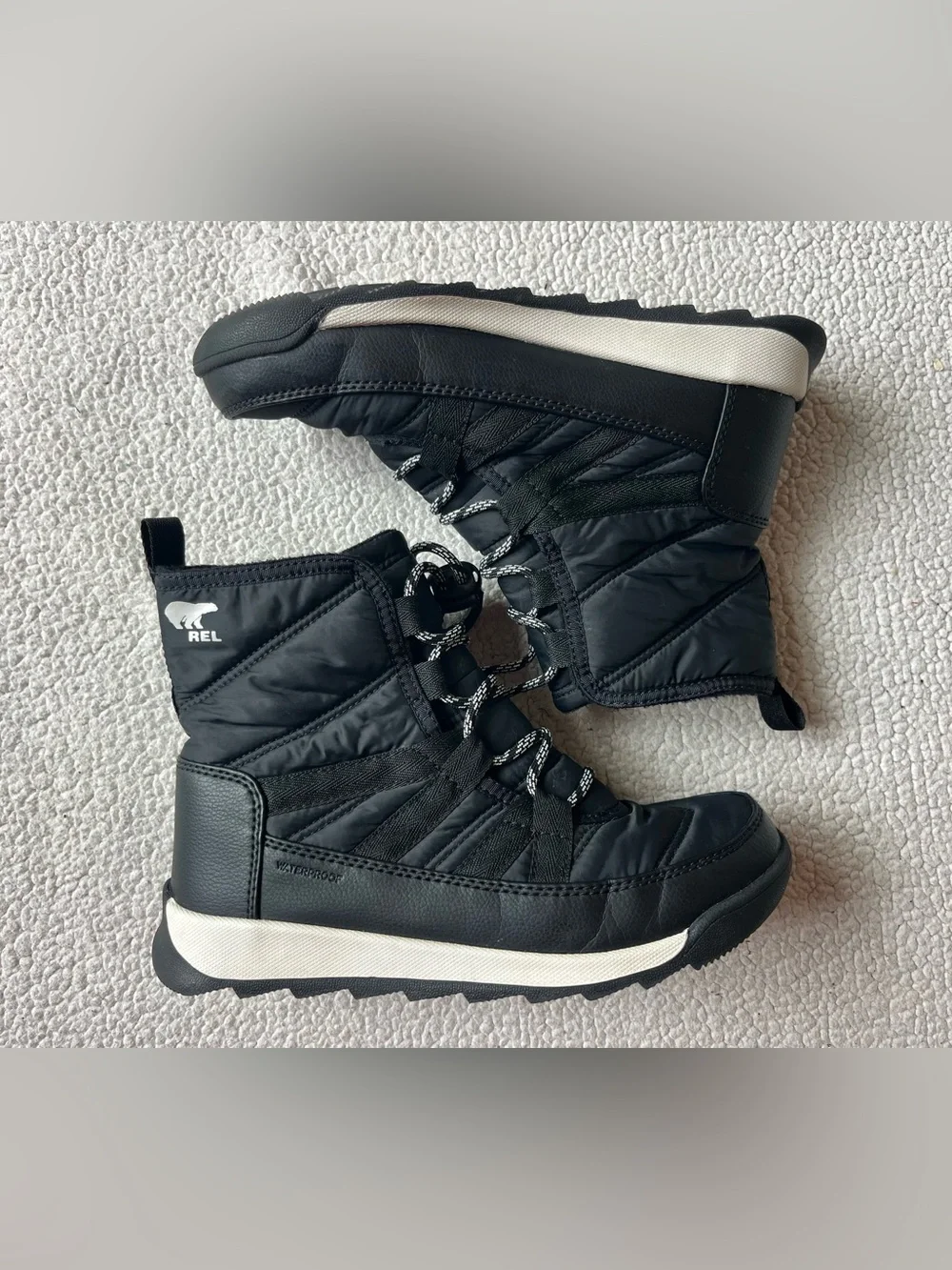 SOREL WHITNEY II SHORT LACE BLACK BOOTS WINTER SNOW SIZE 4